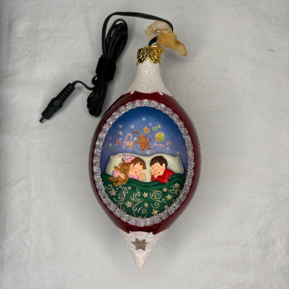 HALLMARK Illuminations Sugarplum Dreams Ornament Holiday Christmas Light Up